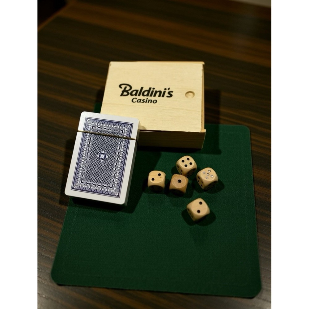 Vintage Baldini's Casino Sparks NV Travel Game Set Wood Box Dice Cards Mini‎